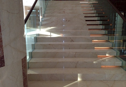 đá marble sofita cầu thang