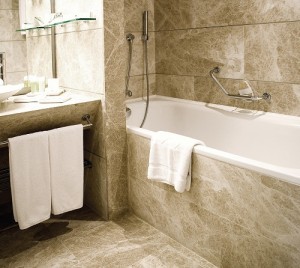 nhà tắm đá marble Light Emperador