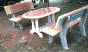 bộ bàn ghế đá hoa cương đỏ hoa phượng