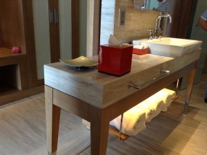 đá marble vân gỗ nghệ an bàn bếp